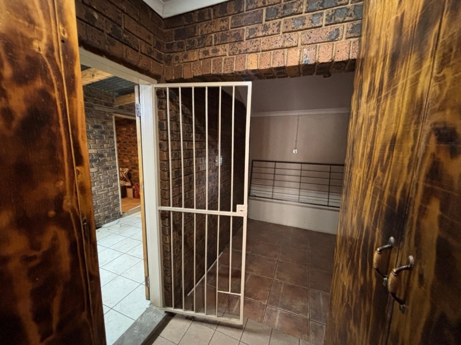 3 Bedroom Property for Sale in Oos Einde North West